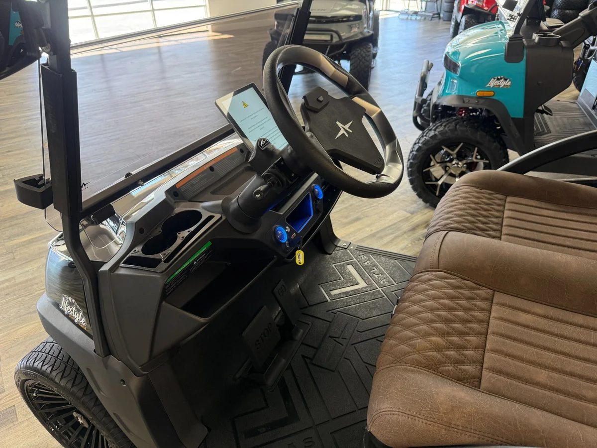 2026 Atlas Pro 2 Passenger photo 10