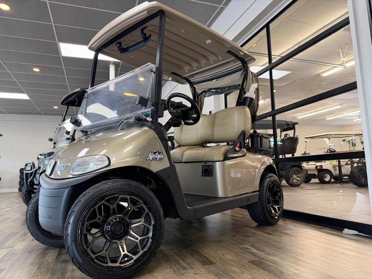 2019 E-Z-GO Freedom photo 14