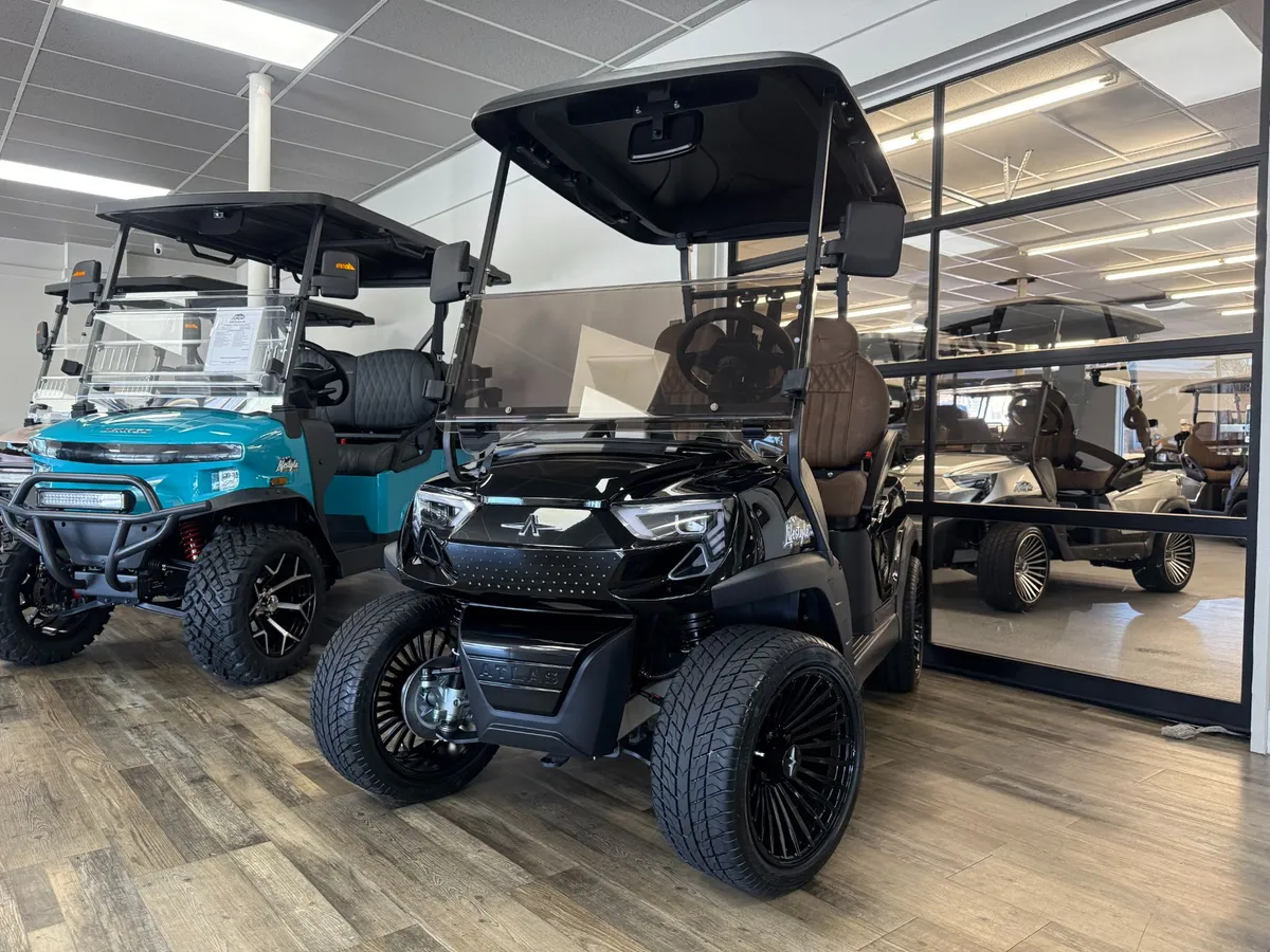2026 Atlas Pro 2 Passenger photo 2