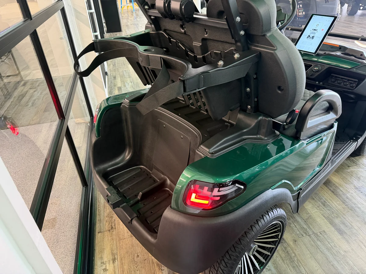 2026 Atlas Pro 2 Passenger photo 6
