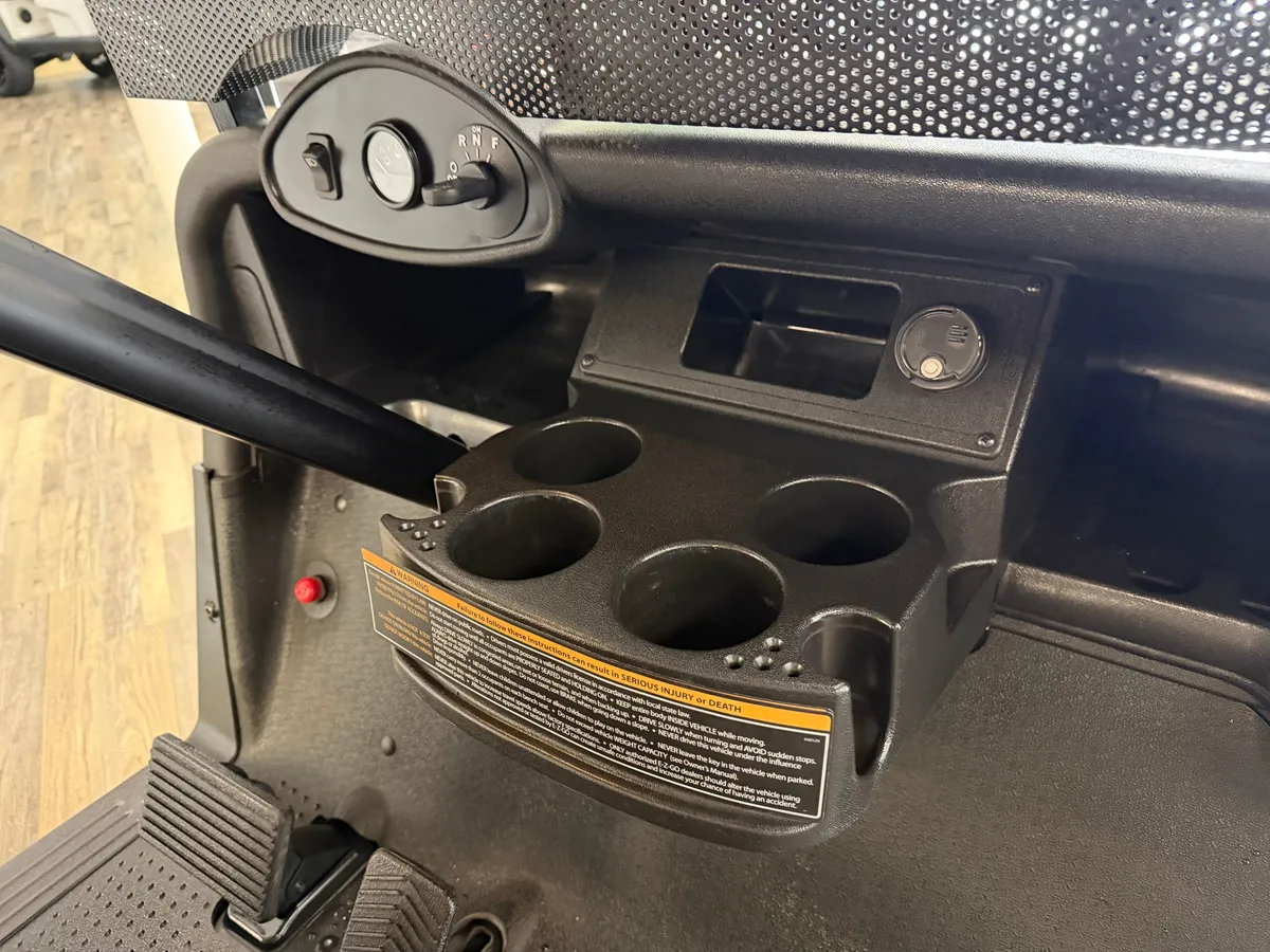 2019 E-Z-GO Freedom photo 12