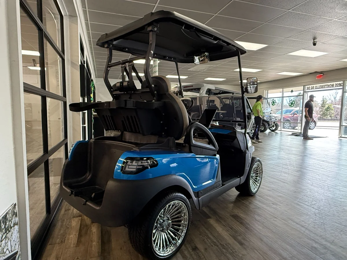 2026 Atlas Pro 2 Passenger photo 5