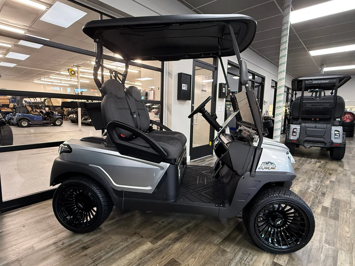 2026 Atlas Pro 2 Passenger photo 4