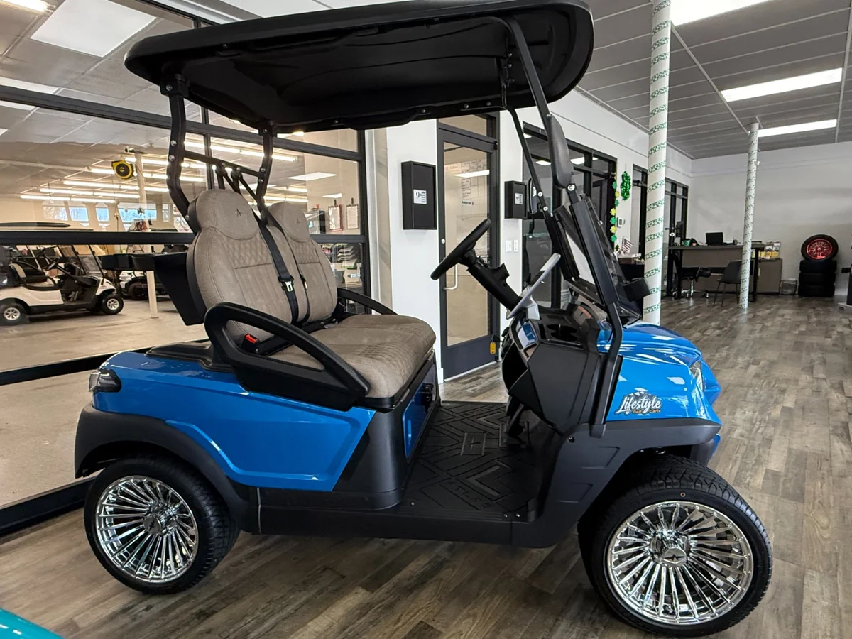 2026 Atlas Pro 2 Passenger photo 4