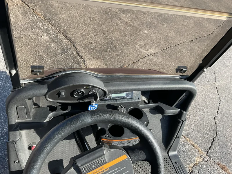 2018 E-Z-GO Freedom photo 6