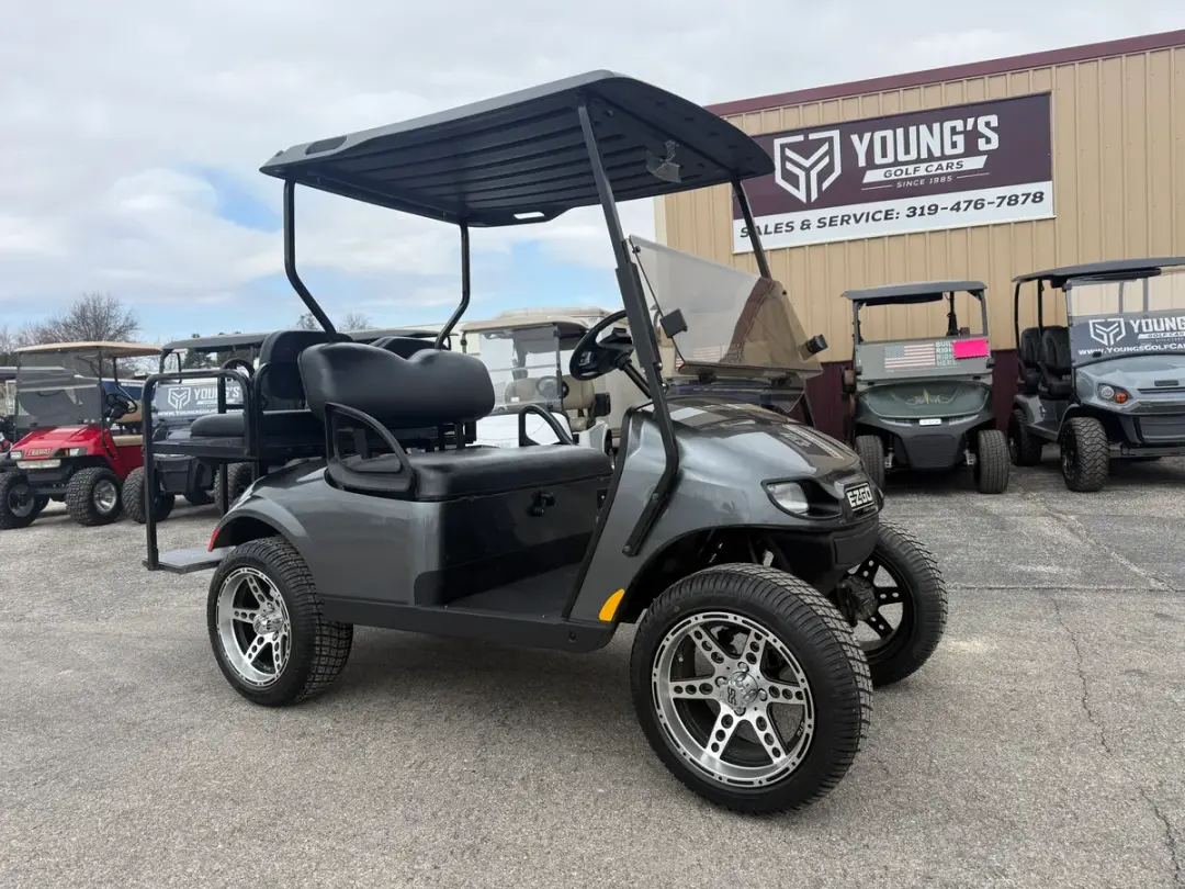 2019 E-Z-GO Freedom photo 1