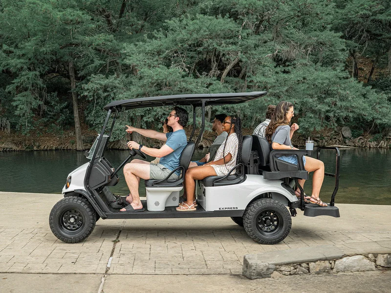 2026 E-Z-GO Express photo 4