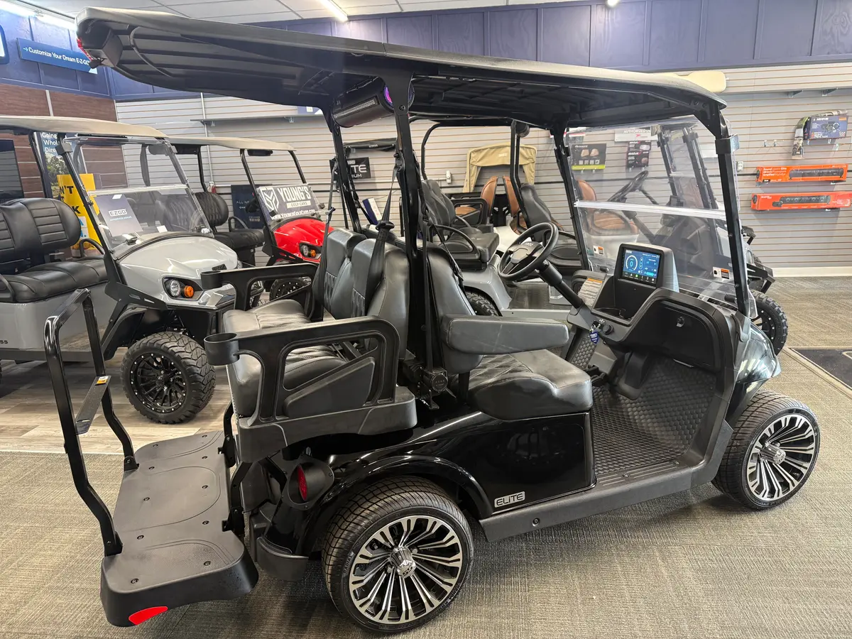 2026 E-Z-GO RXV ELiTE Lithium photo 3