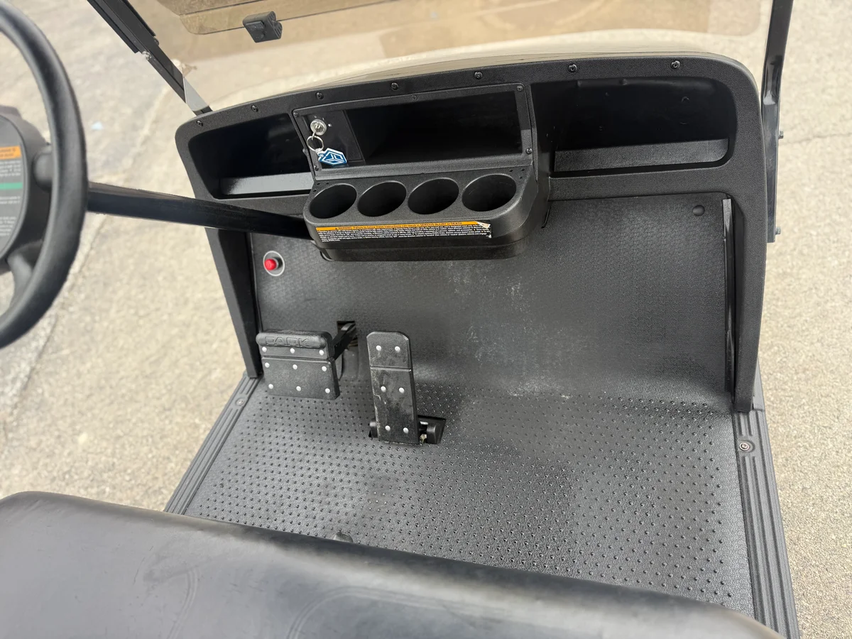 2019 E-Z-GO Freedom photo 7