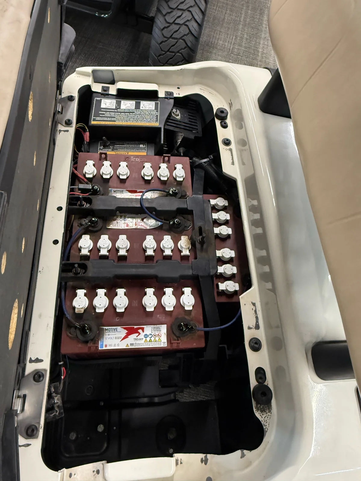 2015 E-Z-GO RXV photo 7