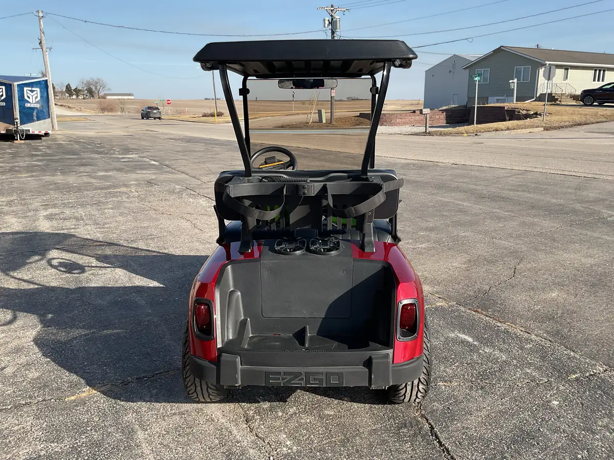2018 E-Z-GO Freedom photo 4