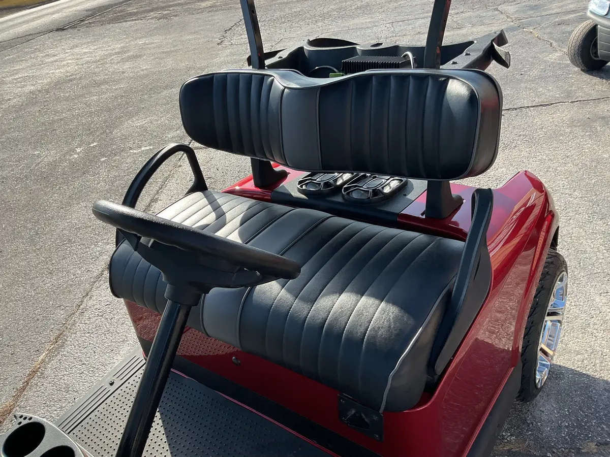 2018 E-Z-GO Freedom photo 5