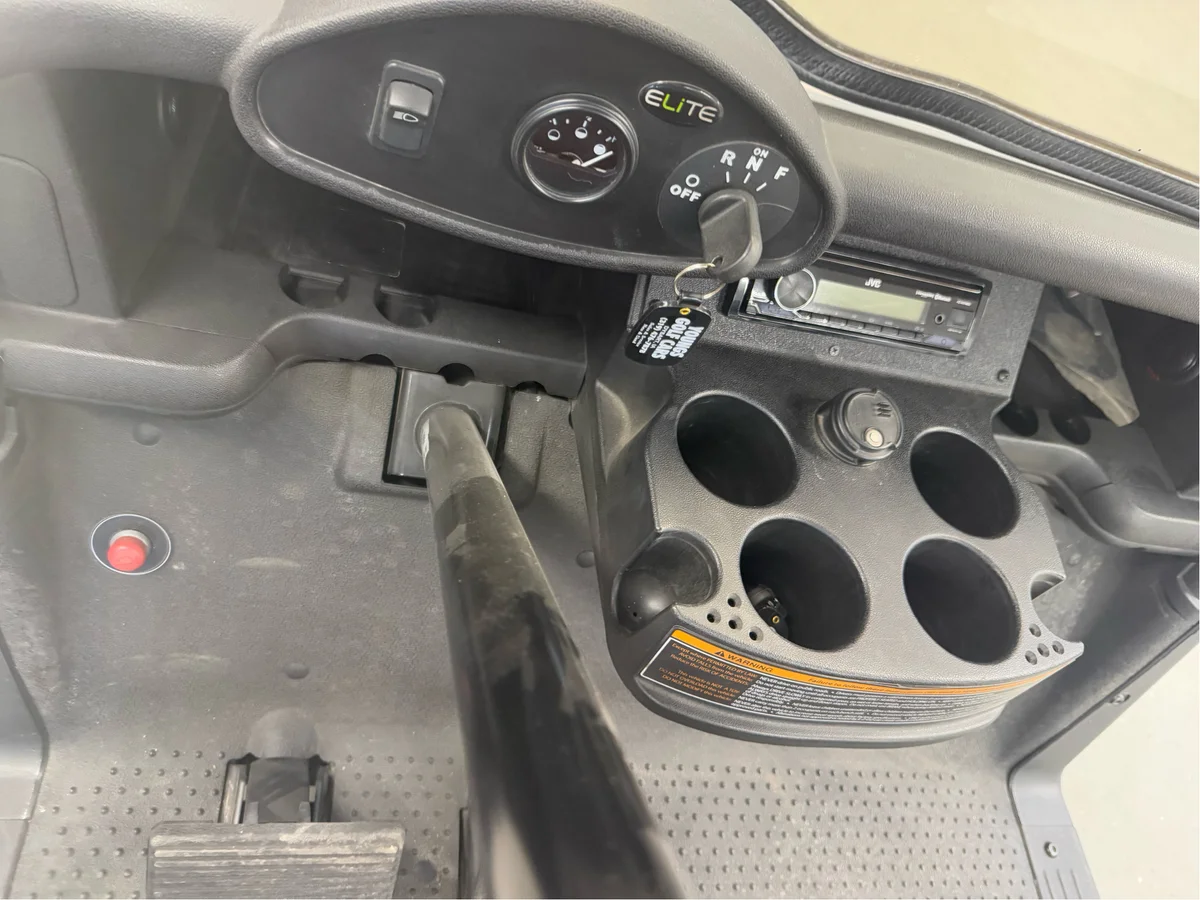 2018 E-Z-GO Freedom photo 8
