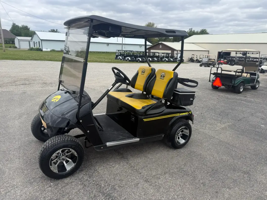 2006 E-Z-GO TXT photo 1