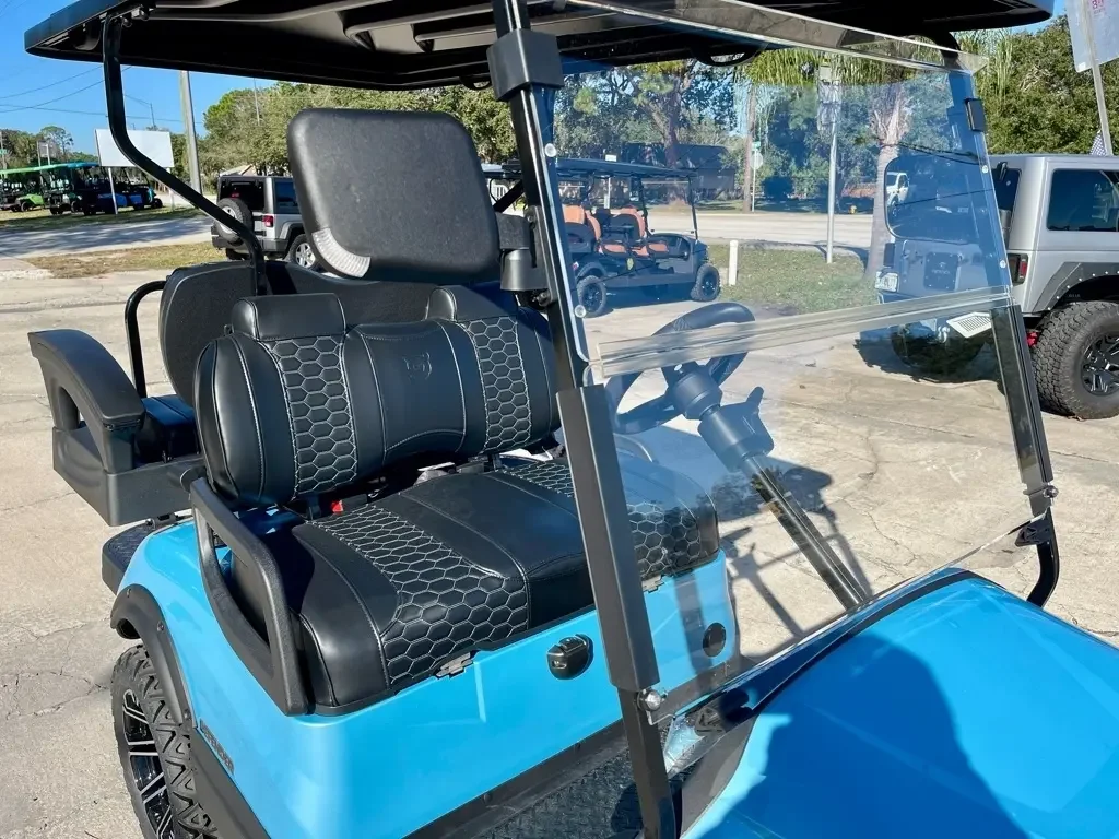 2024 Kodiak EV Defender LSV4PLIFTED photo 11