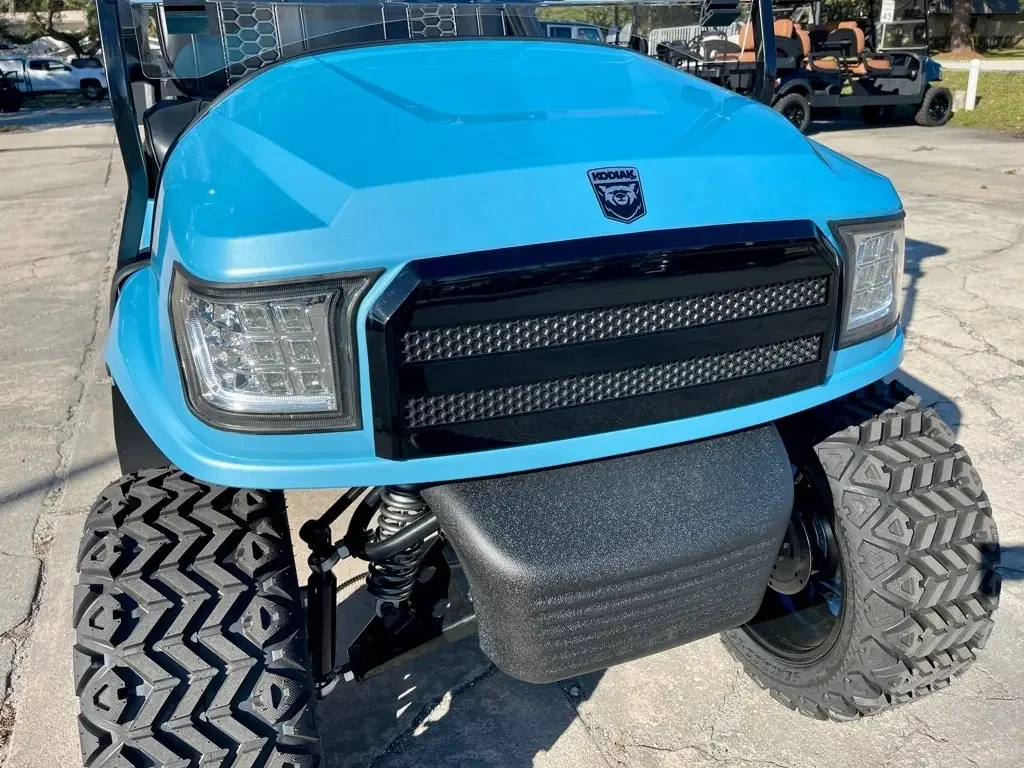 2024 Kodiak EV Defender LSV4PLIFTED photo 8