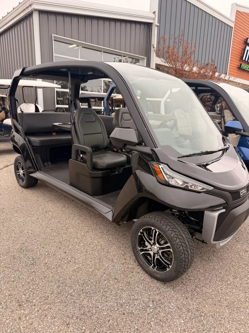 2027 Club Car CRU photo 2