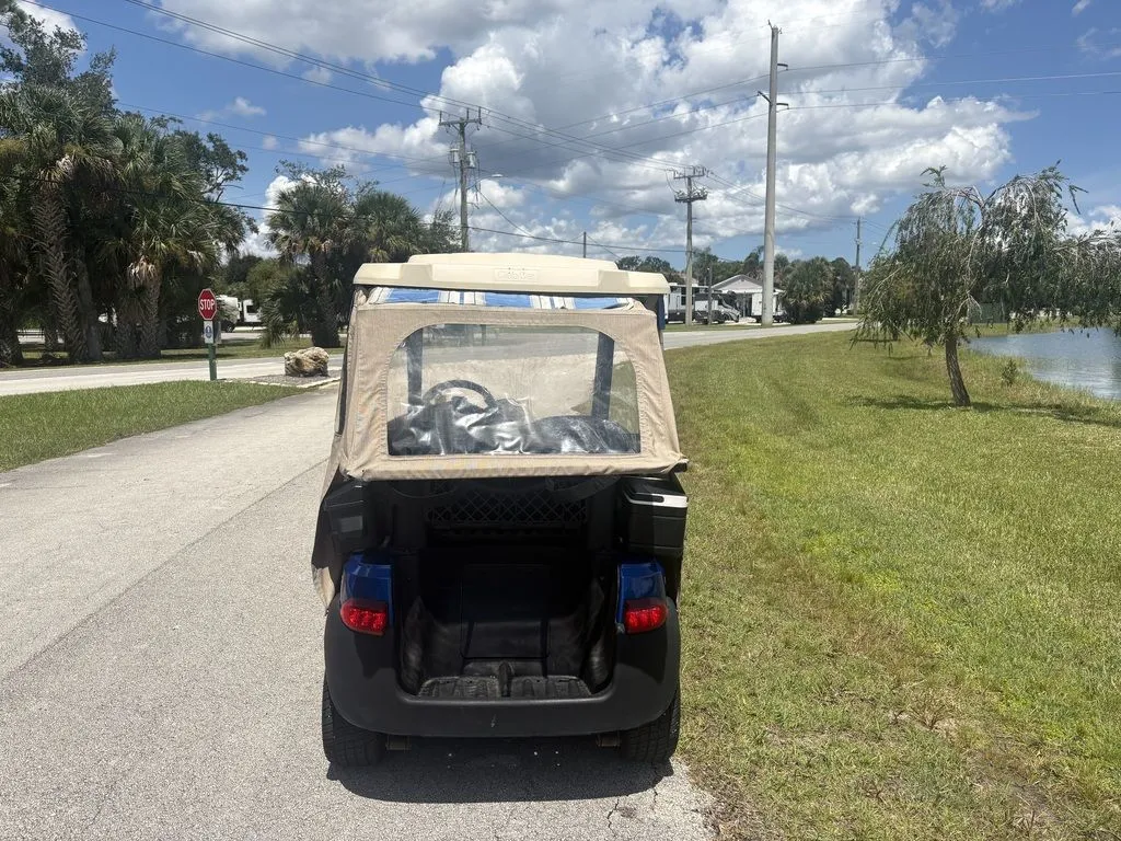 2019 Club Car Onward photo 6