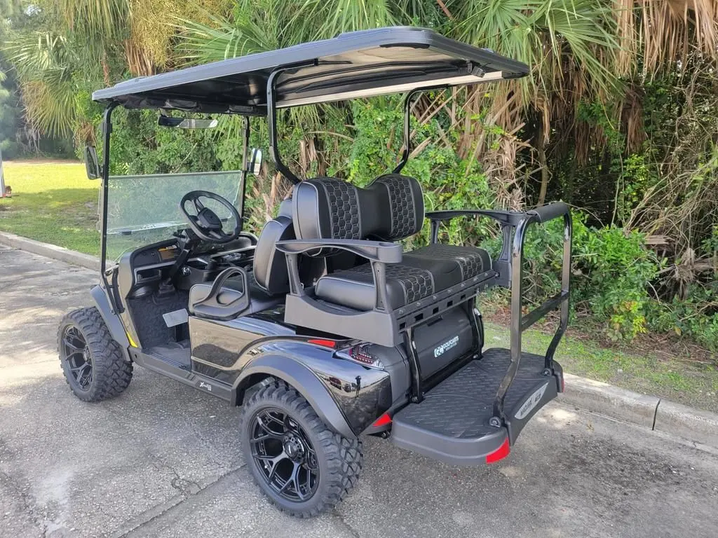 2025 Madjax X-Series 4 Passenger Lifted photo 7