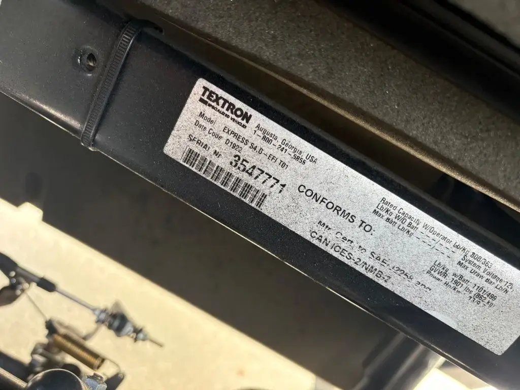 2022 E-Z-GO Express photo 13