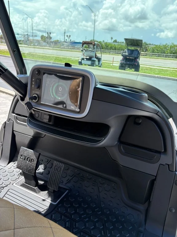 2027 Club Car Onward HP Lithium-Ion photo 14