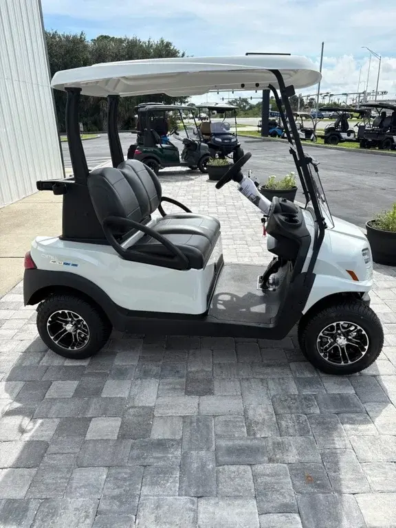 2027 Club Car Onward photo 4