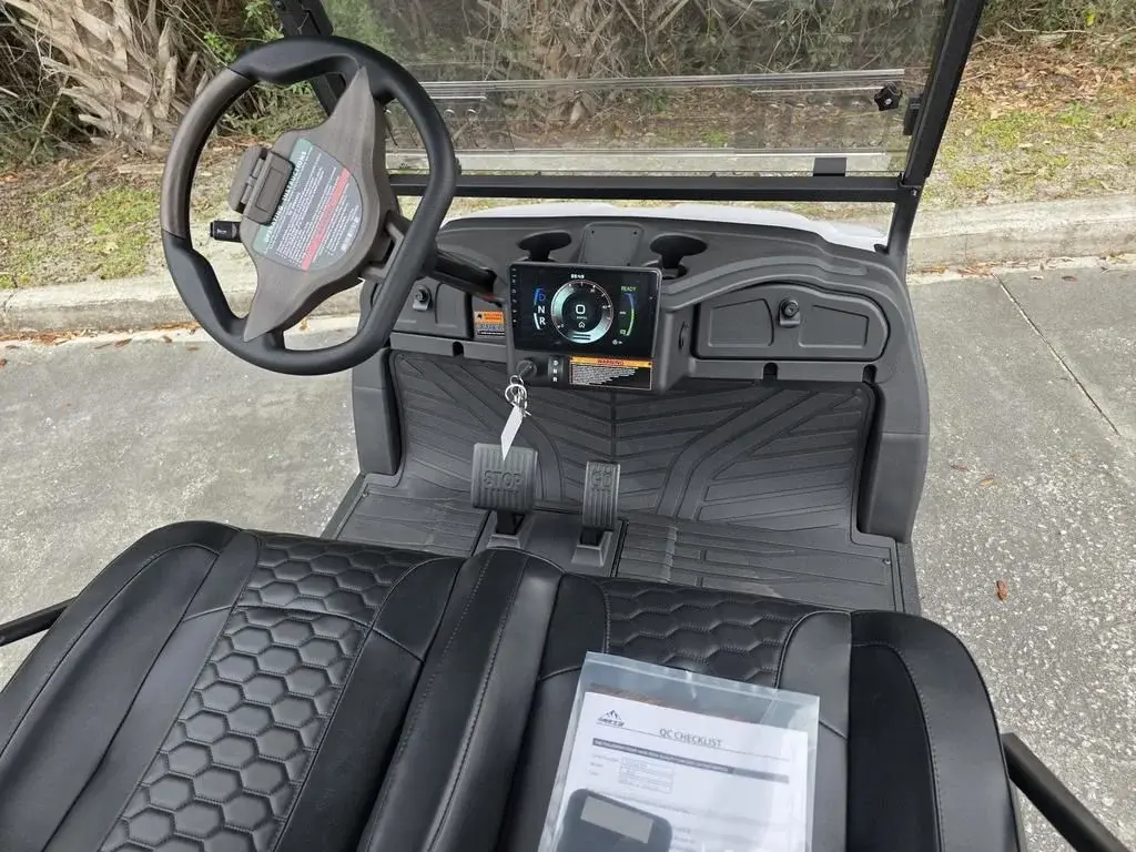 2026 Sierra LSV AX5 photo 9