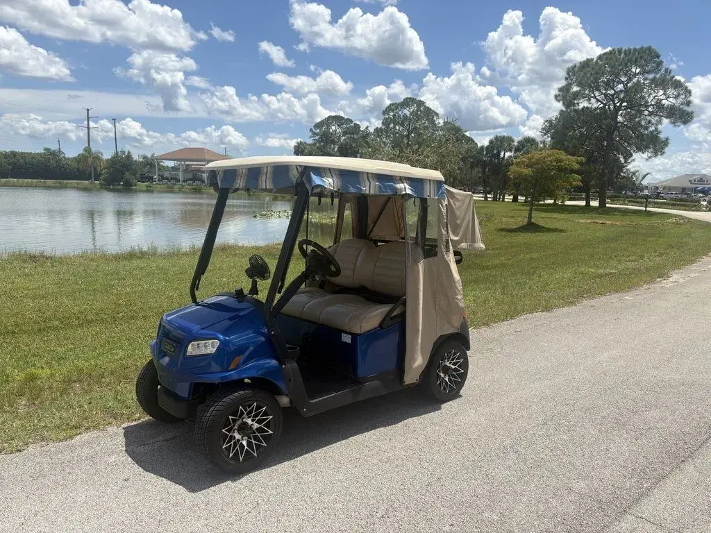 2019 Club Car Onward photo 1