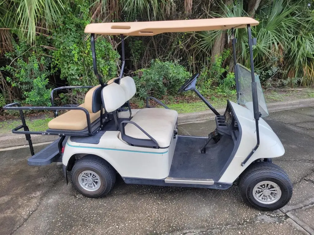 2003 E-Z-GO TXT photo 6