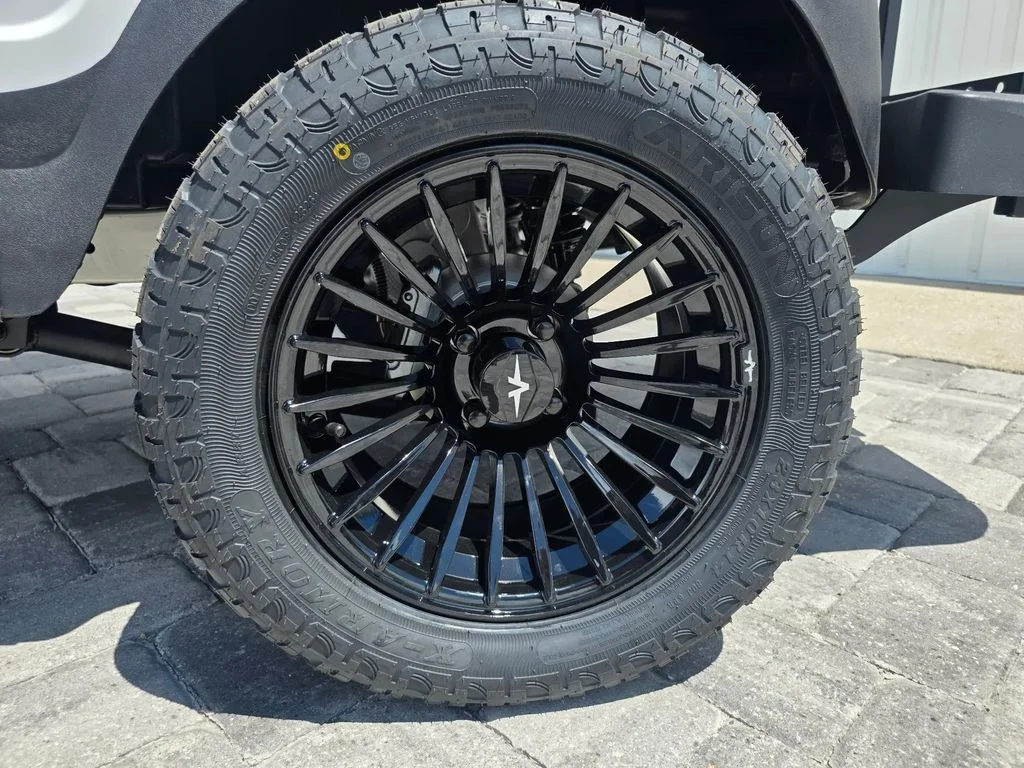 2026 Atlas MAX - Lifted photo 15