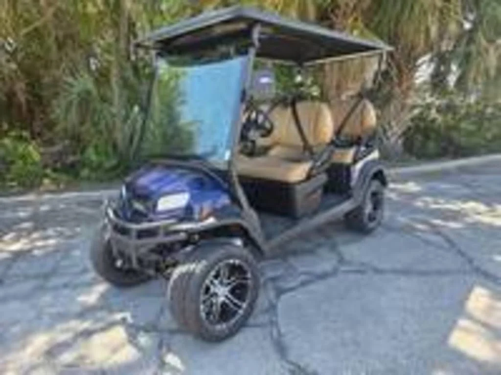 2027 Club Car Onward 4 Passenger photo 2