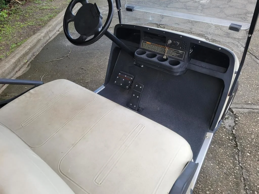 2003 E-Z-GO TXT photo 9