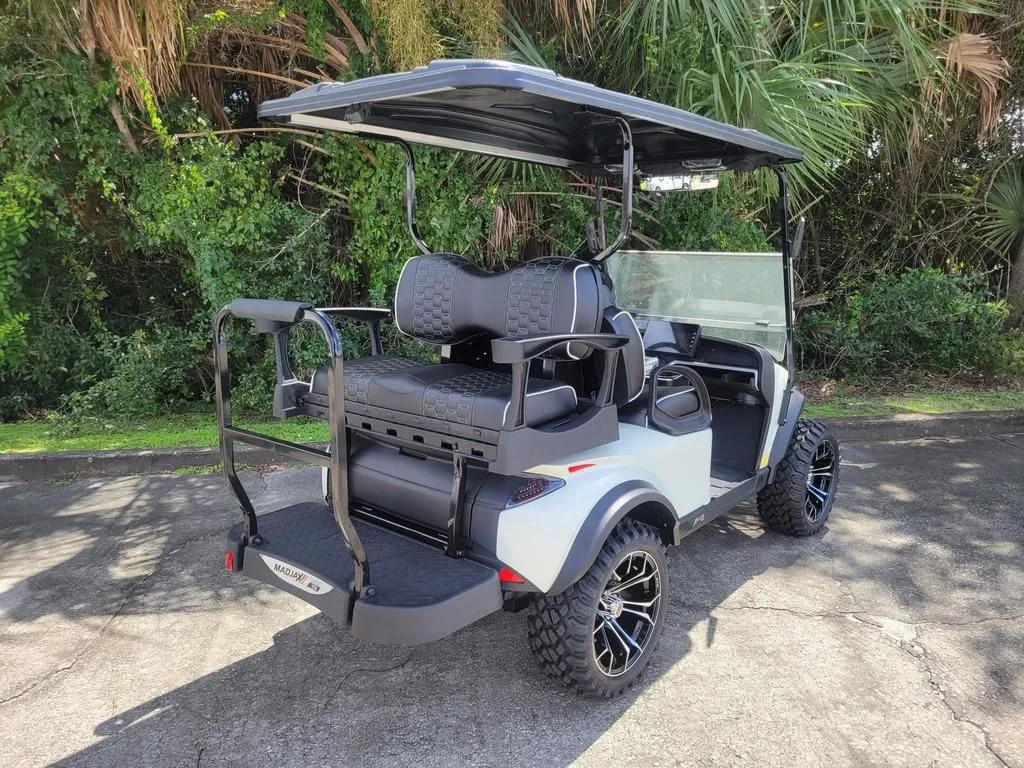 2025 Madjax X-Series 4 Passenger Lifted photo 4