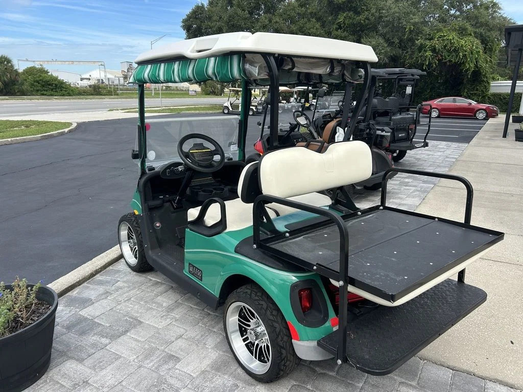 2015 E-Z-GO RXV photo 6