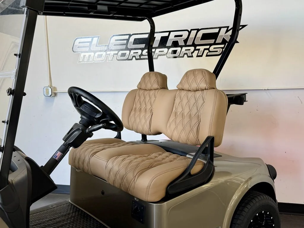 2026 E-Z-GO Freedom photo 6