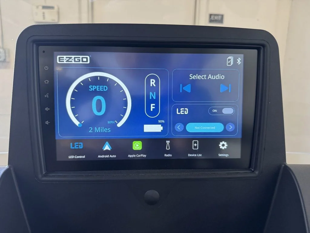 2026 E-Z-GO RXV photo 7