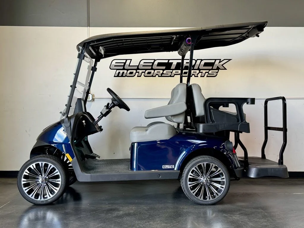 2026 E-Z-GO RXV photo 2