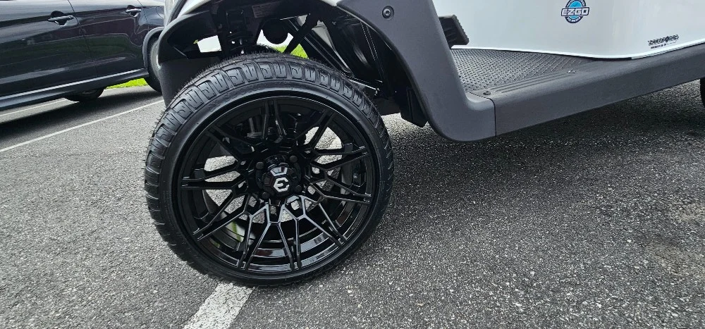 2021 E-Z-GO RXV photo 15