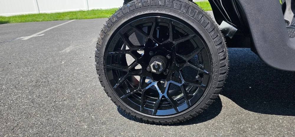 2021 E-Z-GO RXV photo 13