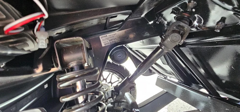 2021 E-Z-GO RXV photo 16