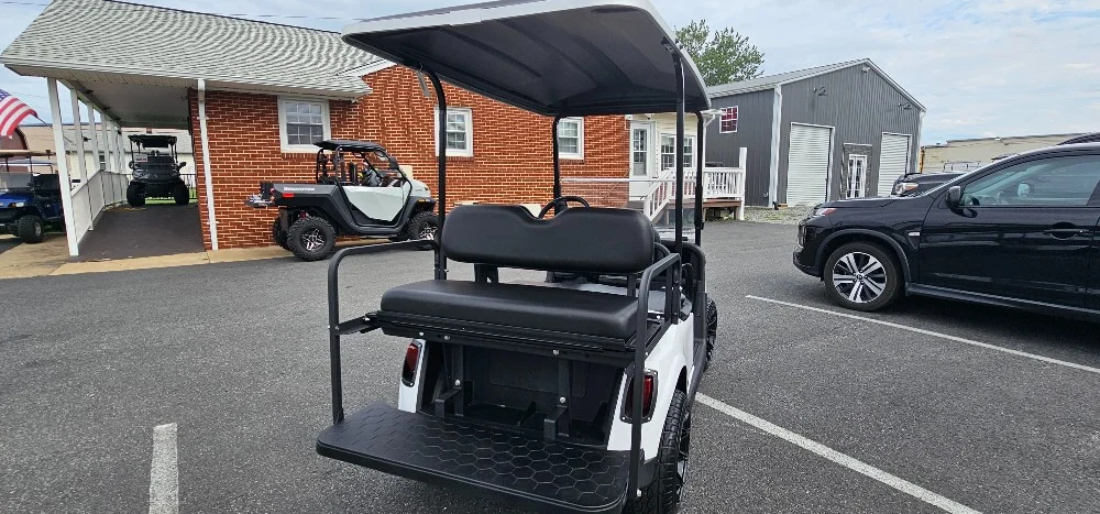 2021 E-Z-GO RXV photo 7