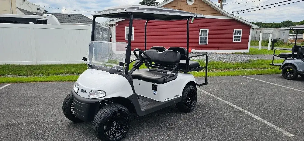 2021 E-Z-GO RXV photo 1