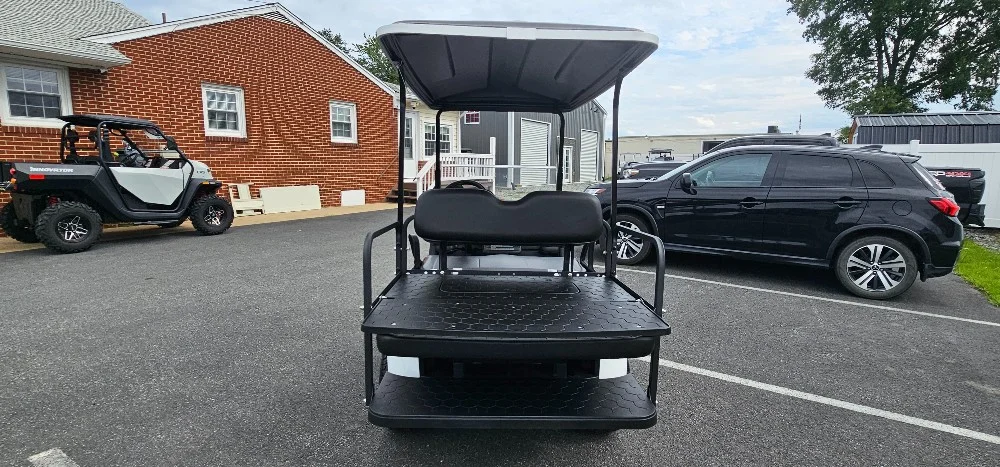 2021 E-Z-GO RXV photo 12