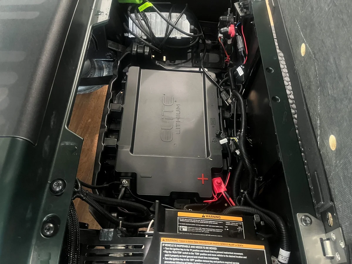 2026 E-Z-GO RXV photo 7