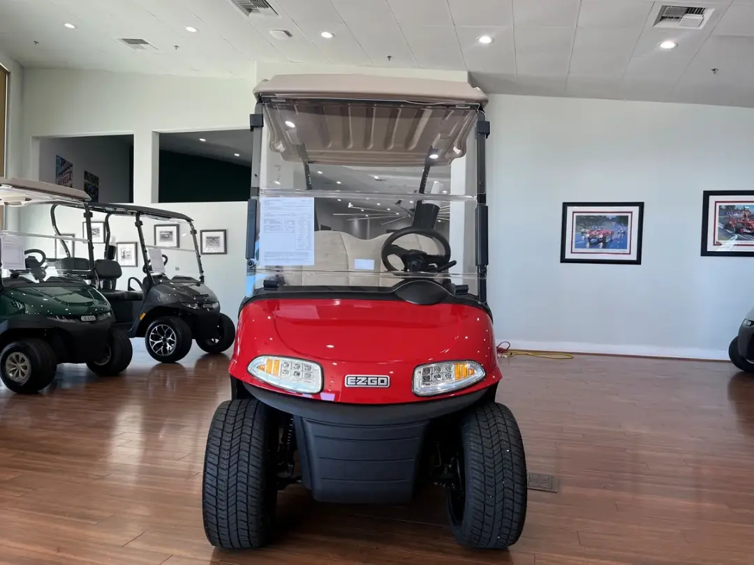 2021 E-Z-GO RXV ELiTE Lithium photo 2