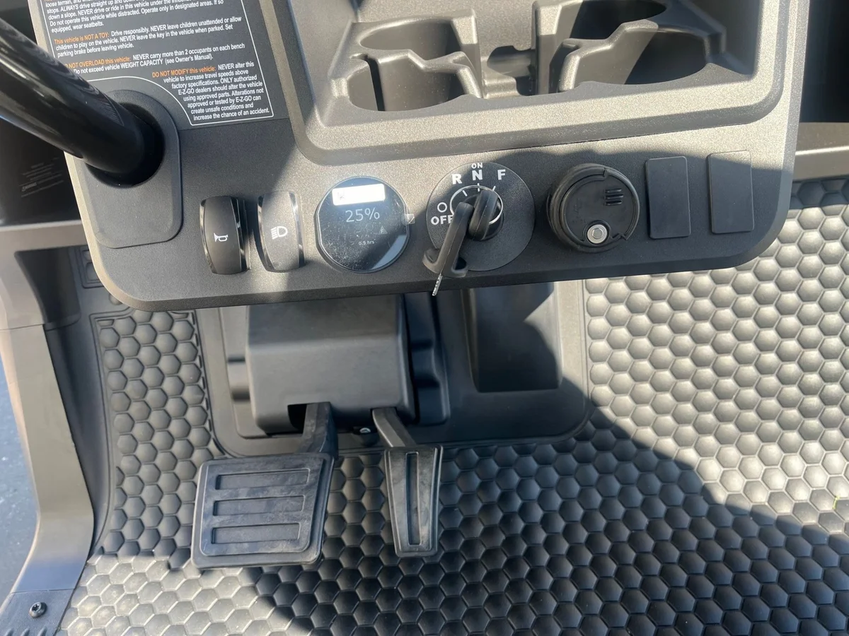 2026 E-Z-GO Freedom photo 7