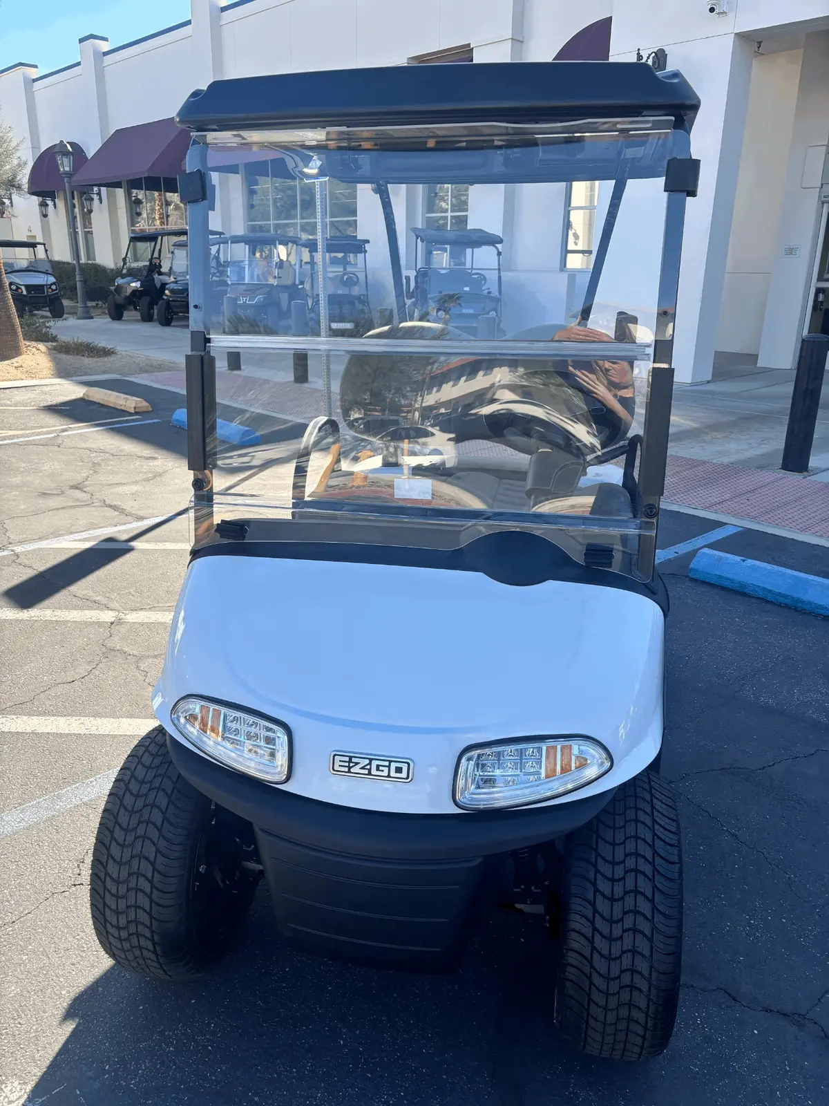 2021 E-Z-GO RXV ELiTE Lithium photo 2