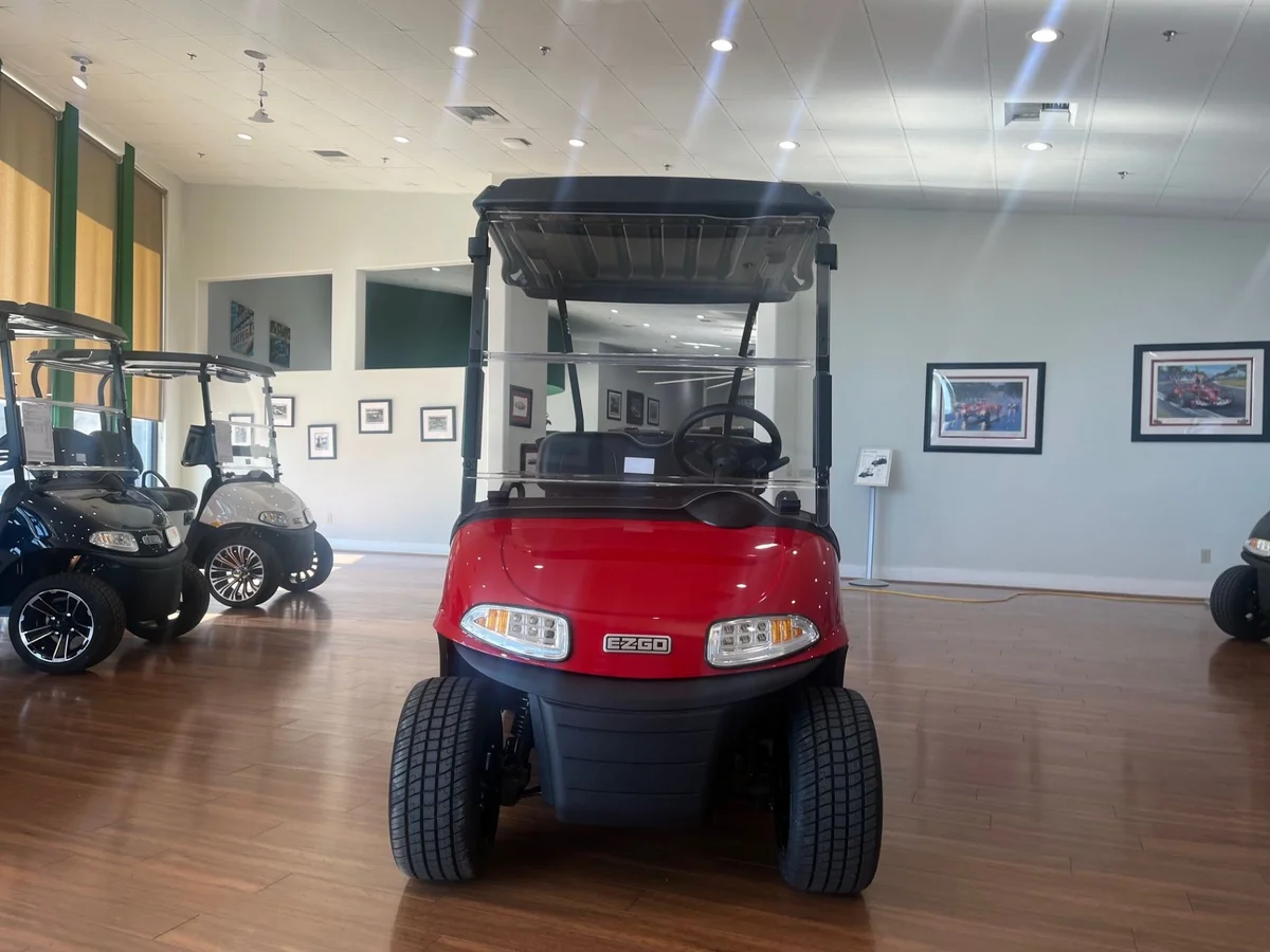 2021 E-Z-GO RXV ELiTE Lithium photo 2