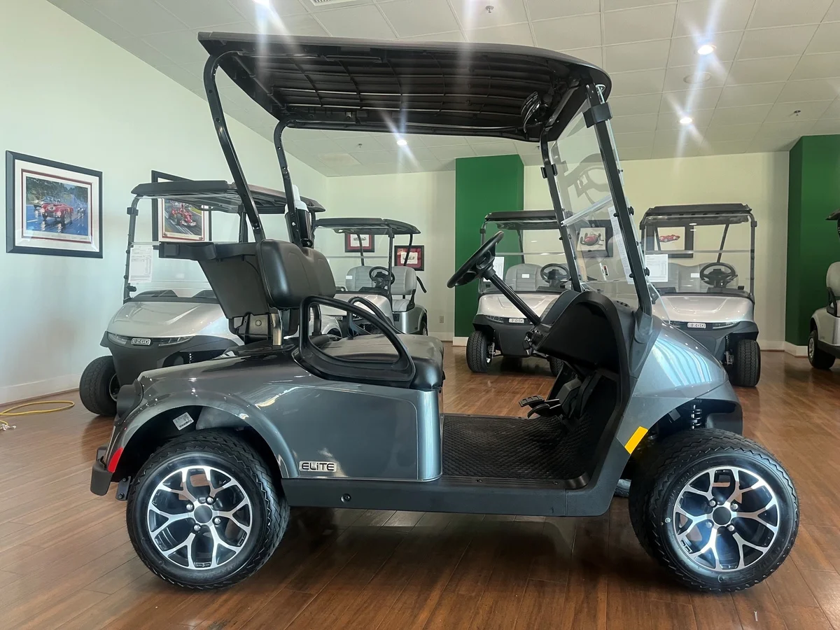 2026 E-Z-GO Freedom photo 4