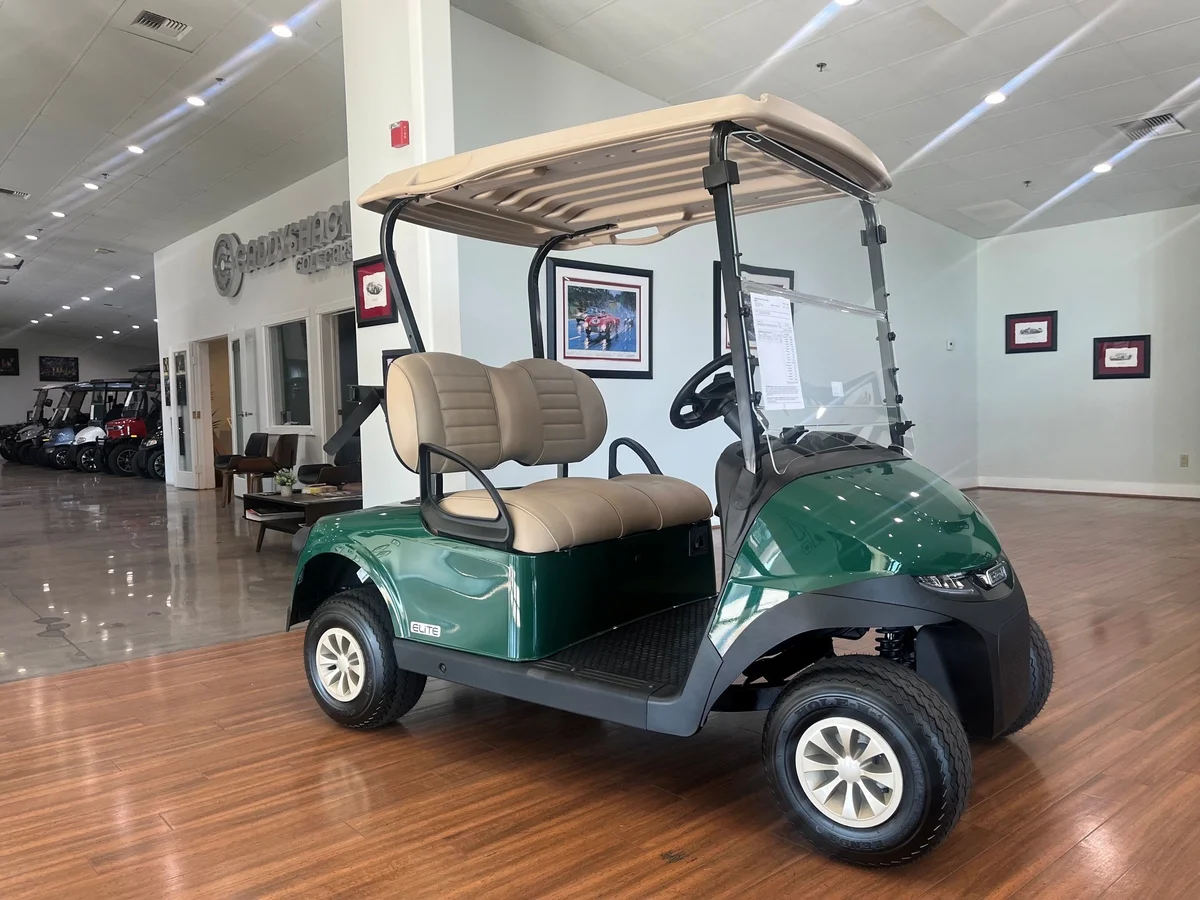 2026 E-Z-GO RXV photo 3